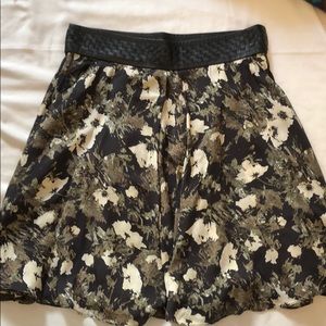 Elizabeth and James 100% Silk Floral Skirt